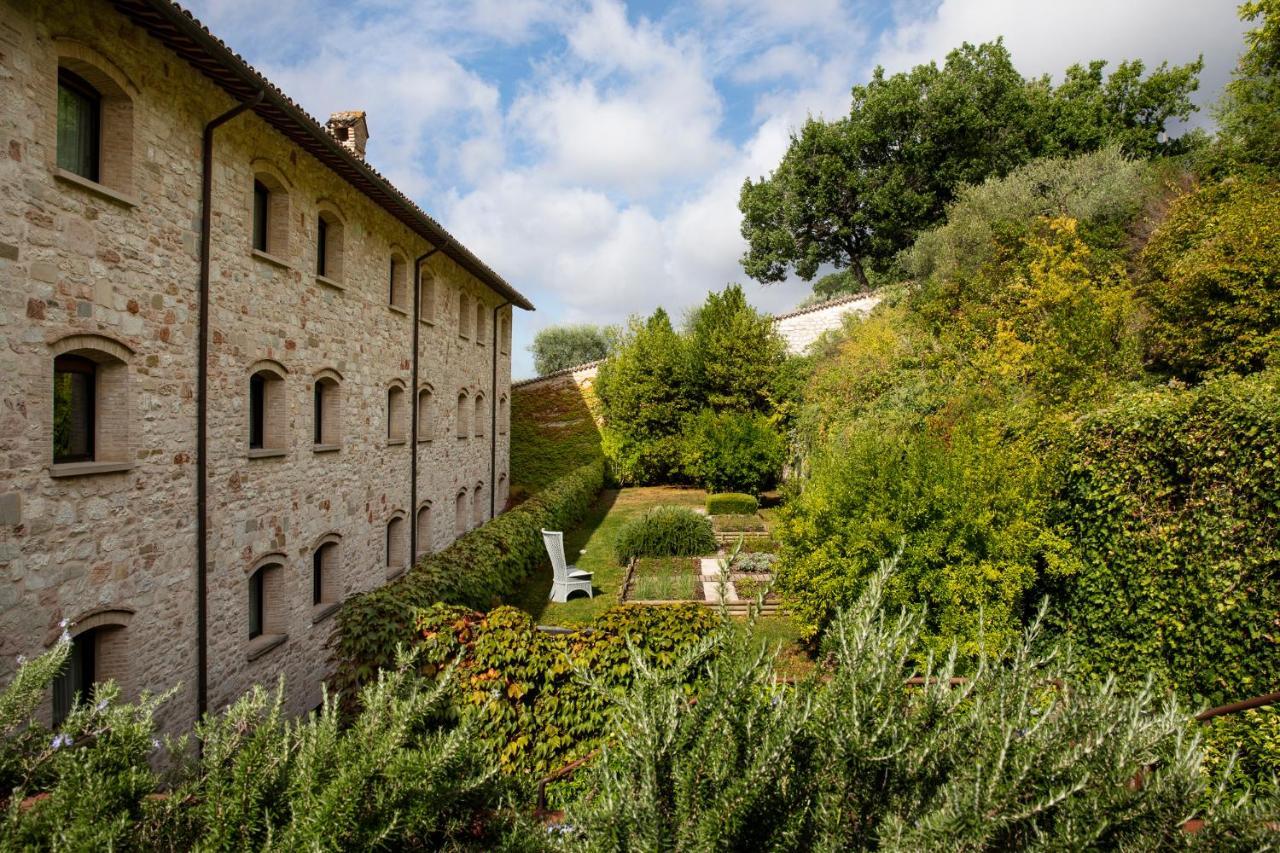 Park Hotel Ai Cappuccini Gubbio Exteriér fotografie